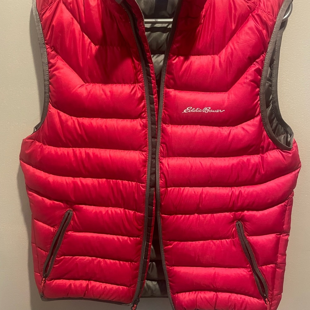 Eddie Bauer men’s Red and Gray Puffer Vest